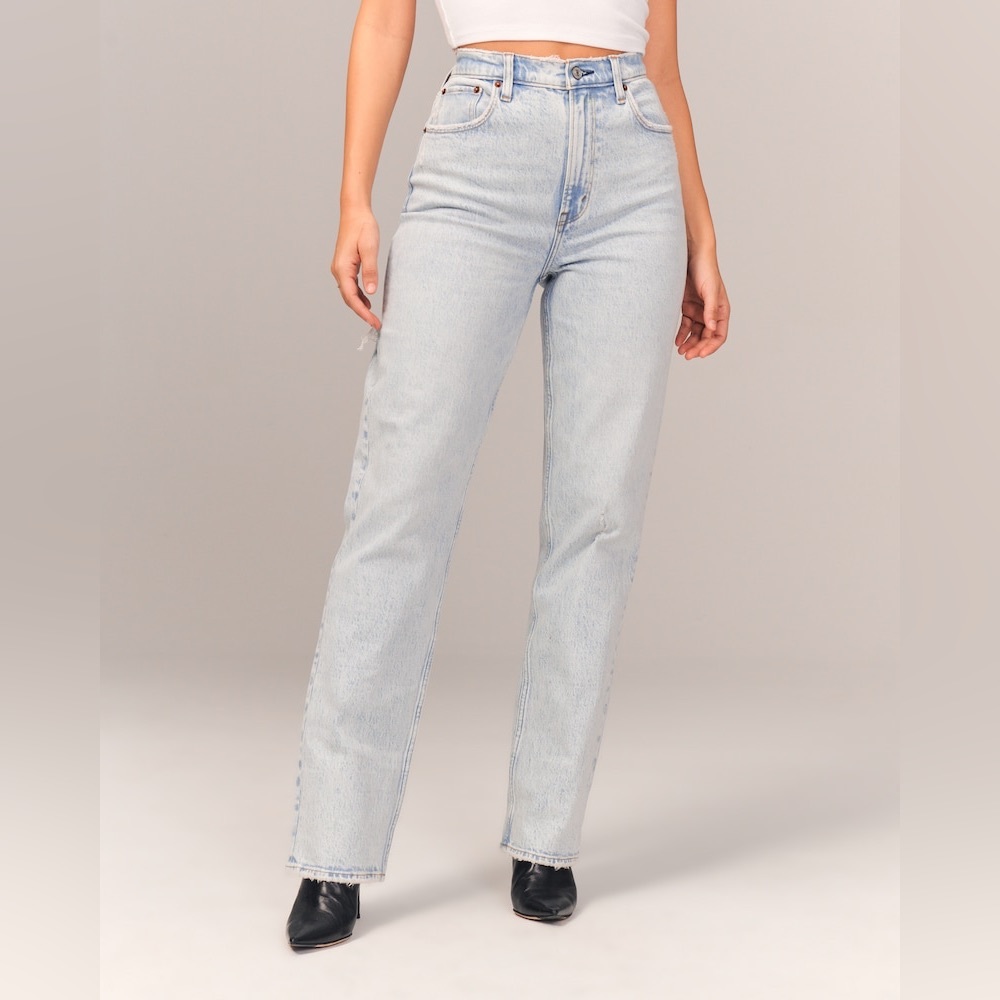 Abercrombie & Fitch Curve Love Ultra High Rise 90’s Straight Jean Size 18 Long